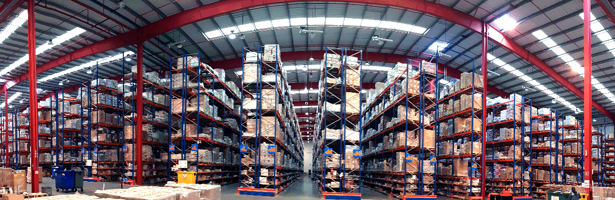 Almacén logístico de distribución de libros de Aula Magna