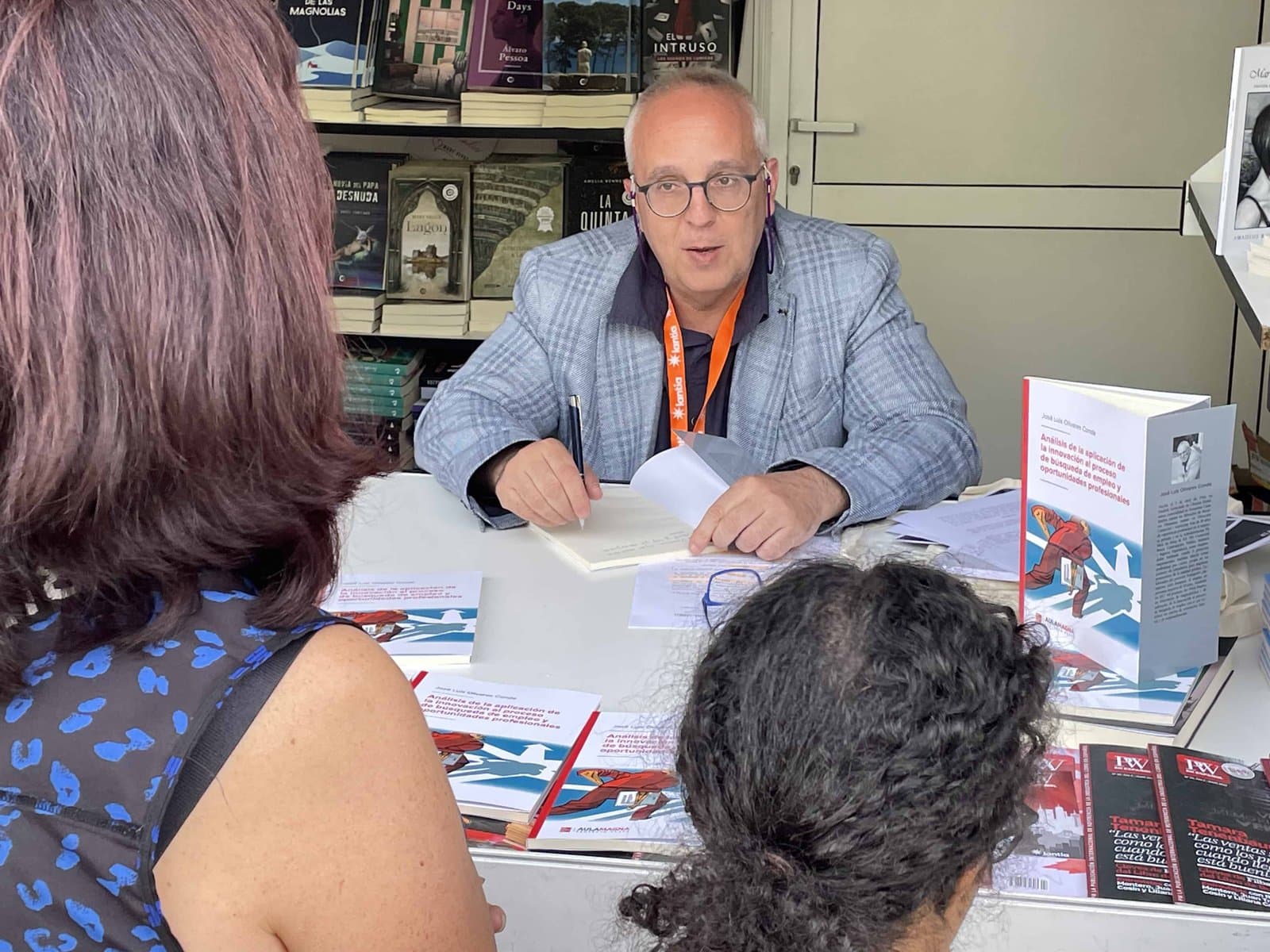 Autor de un grupo de investigación publicado por Aula Magna